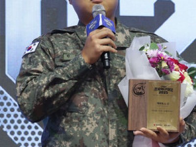 한동희 전역 앞두고 김태형 감독과 롯데의 어려운 상황