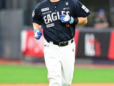 4번타자 타격 순위 42위에 토종 홈런 1위까지 달성