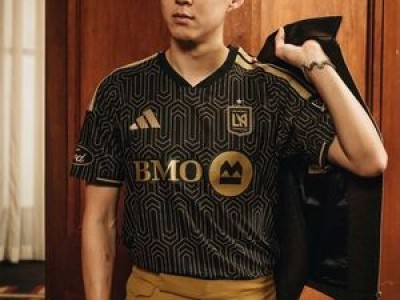 LAFC 새 유니폼에 로스앤젤레스 도심 건축 미학 담겼다