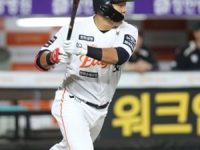 한화 포수 4명으로 늘어나는 이유