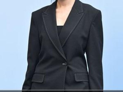 이솔이 여성암 투병 고백에 팬들 충격